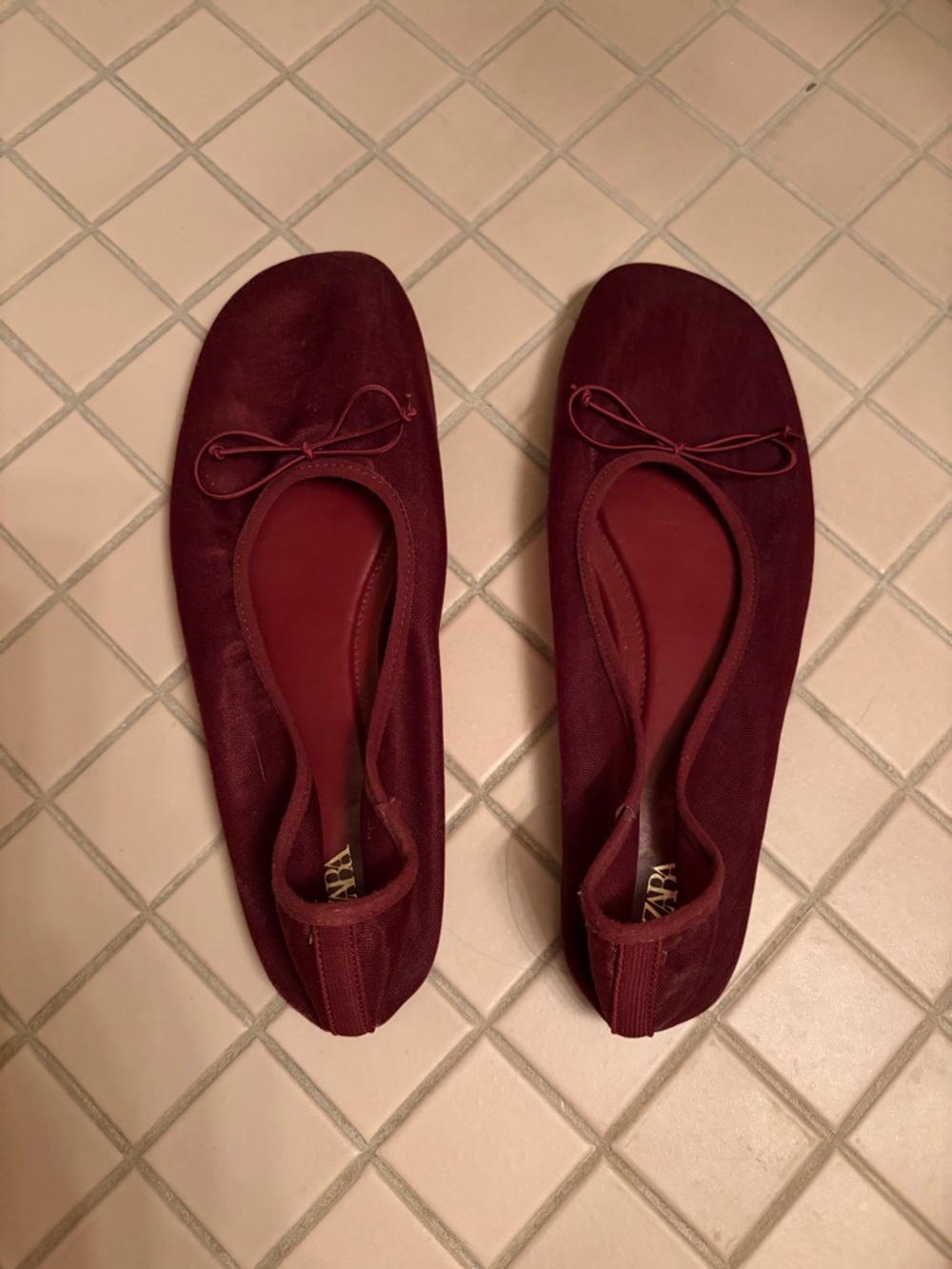 Zara Burgundy Bow Mesh Ballet Flats